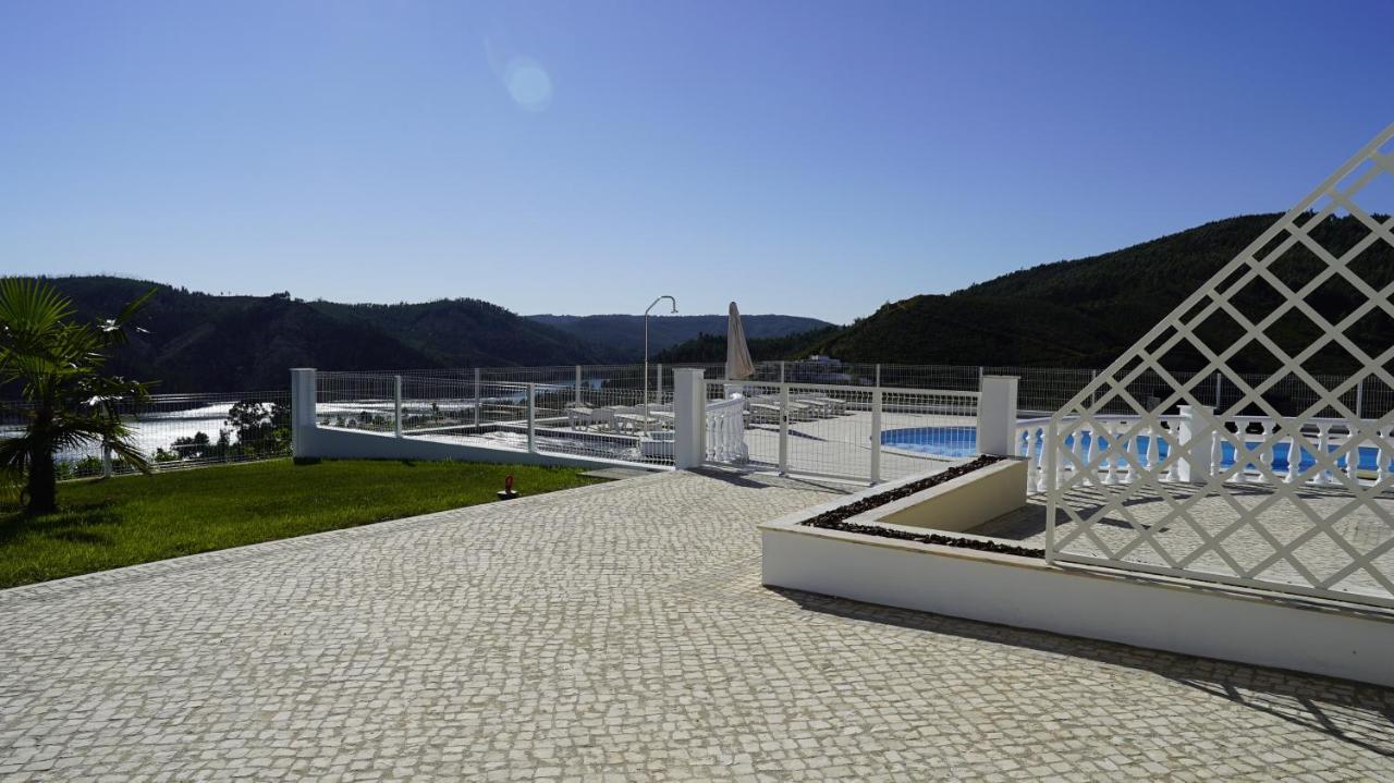 Lago Azul Villas 페레이라도제제레 외부 사진