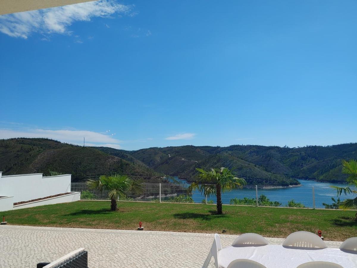 Lago Azul Villas 페레이라도제제레 외부 사진
