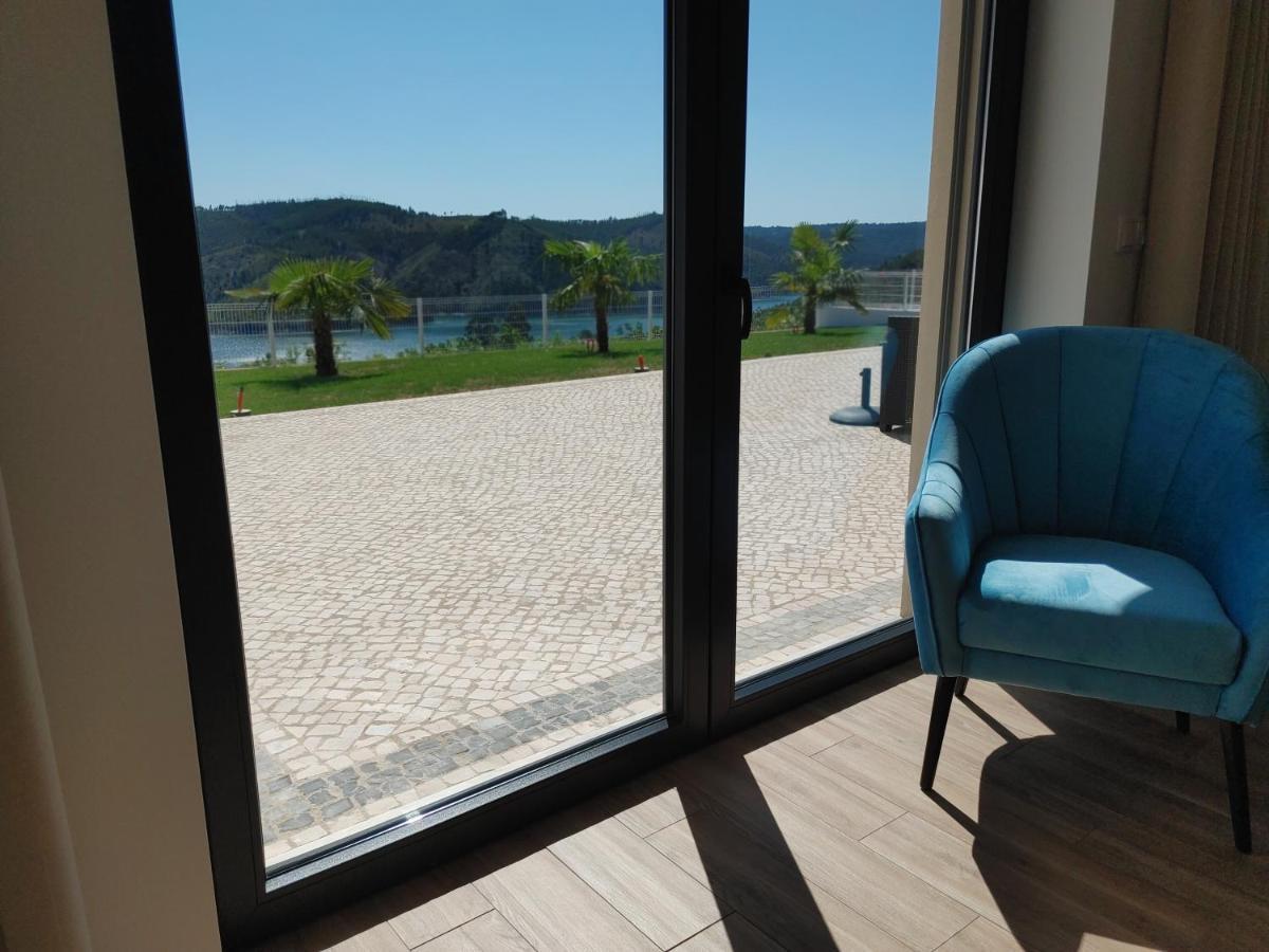 Lago Azul Villas 페레이라도제제레 외부 사진