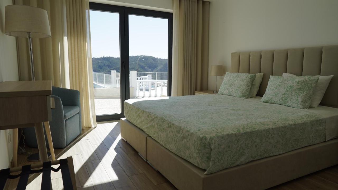 Lago Azul Villas 페레이라도제제레 외부 사진