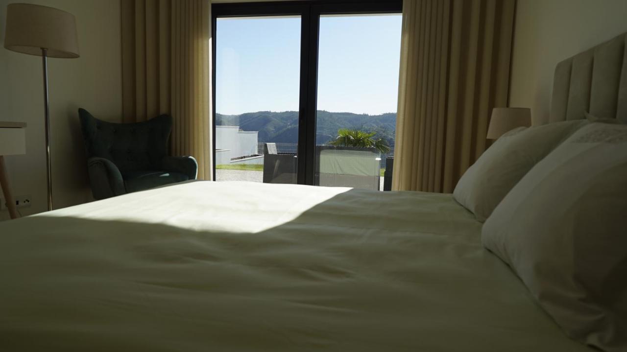 Lago Azul Villas 페레이라도제제레 외부 사진