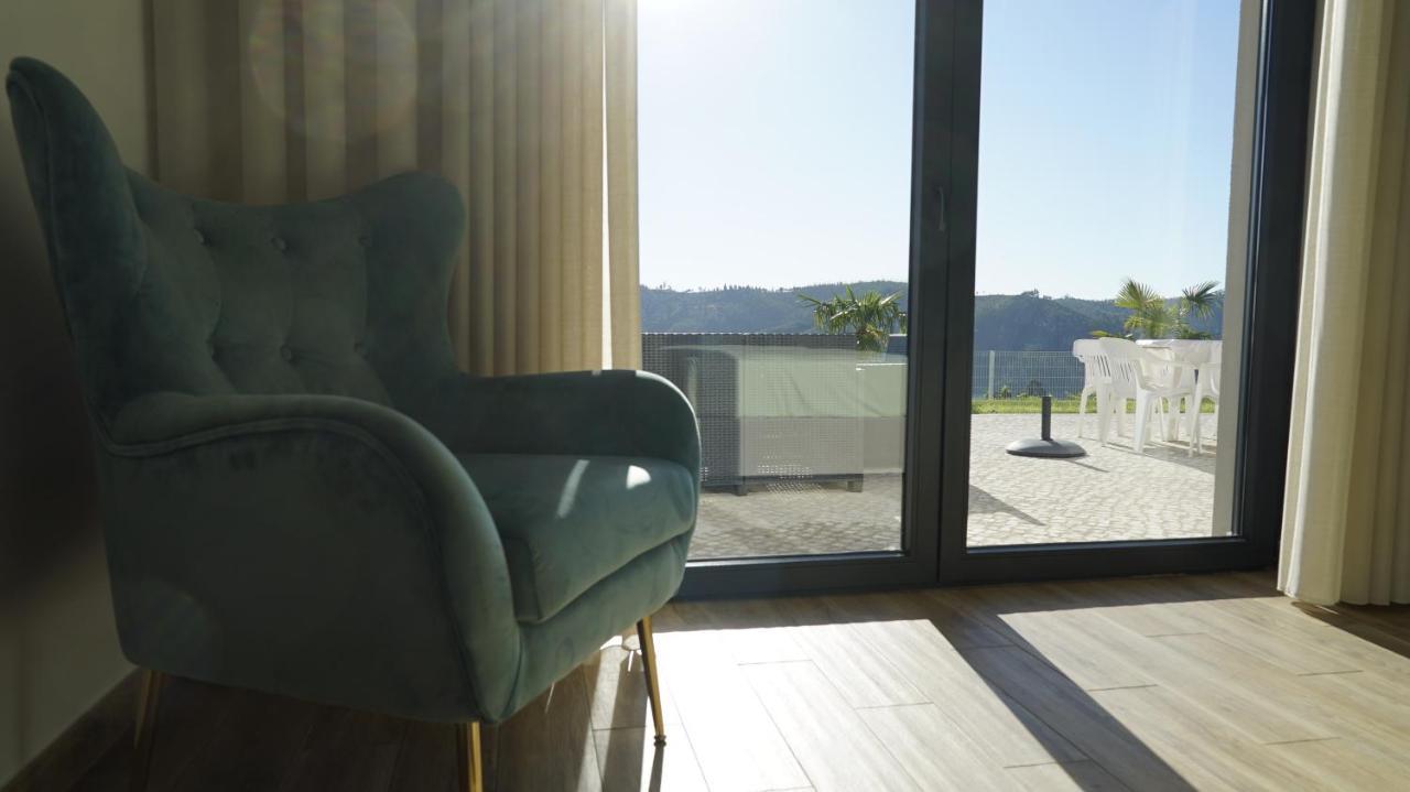 Lago Azul Villas 페레이라도제제레 외부 사진