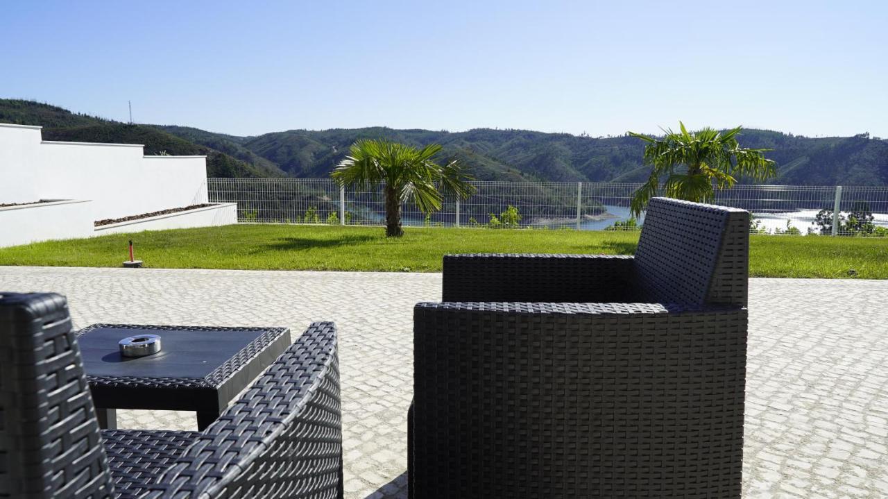Lago Azul Villas 페레이라도제제레 외부 사진