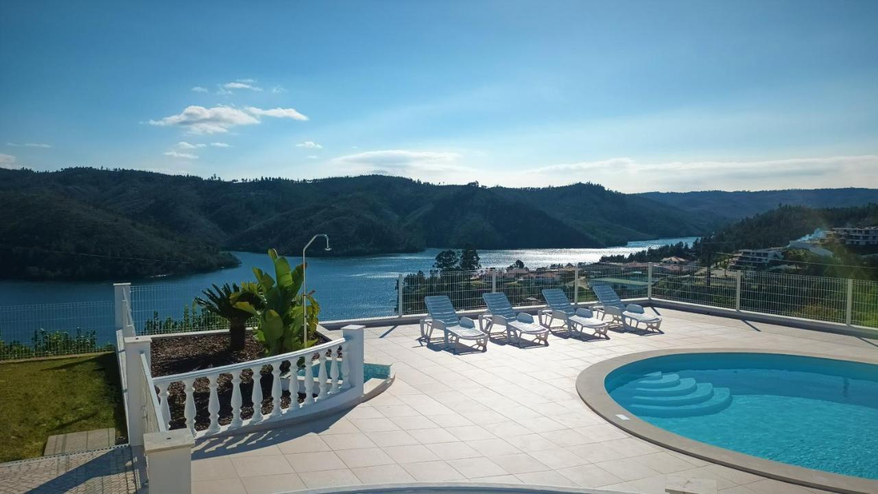 Lago Azul Villas 페레이라도제제레 외부 사진