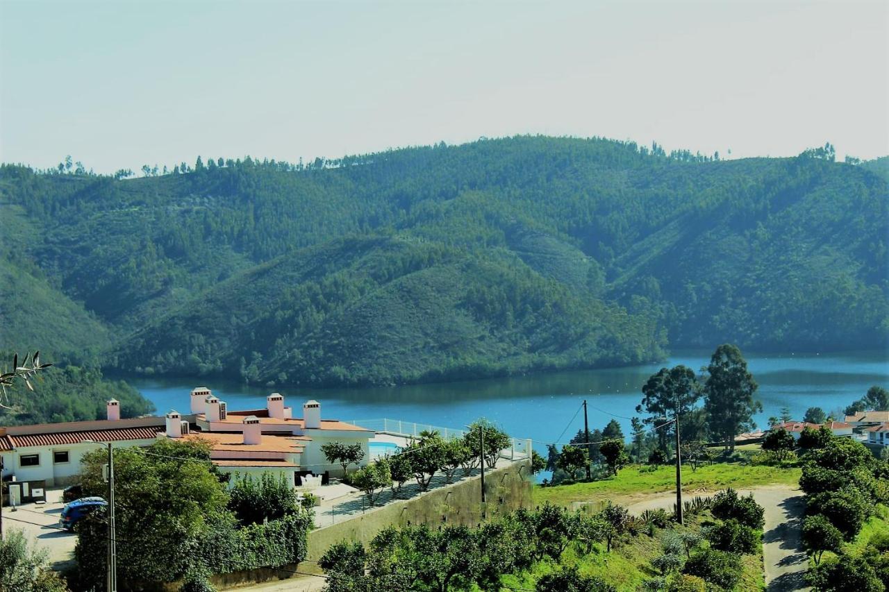 Lago Azul Villas 페레이라도제제레 외부 사진